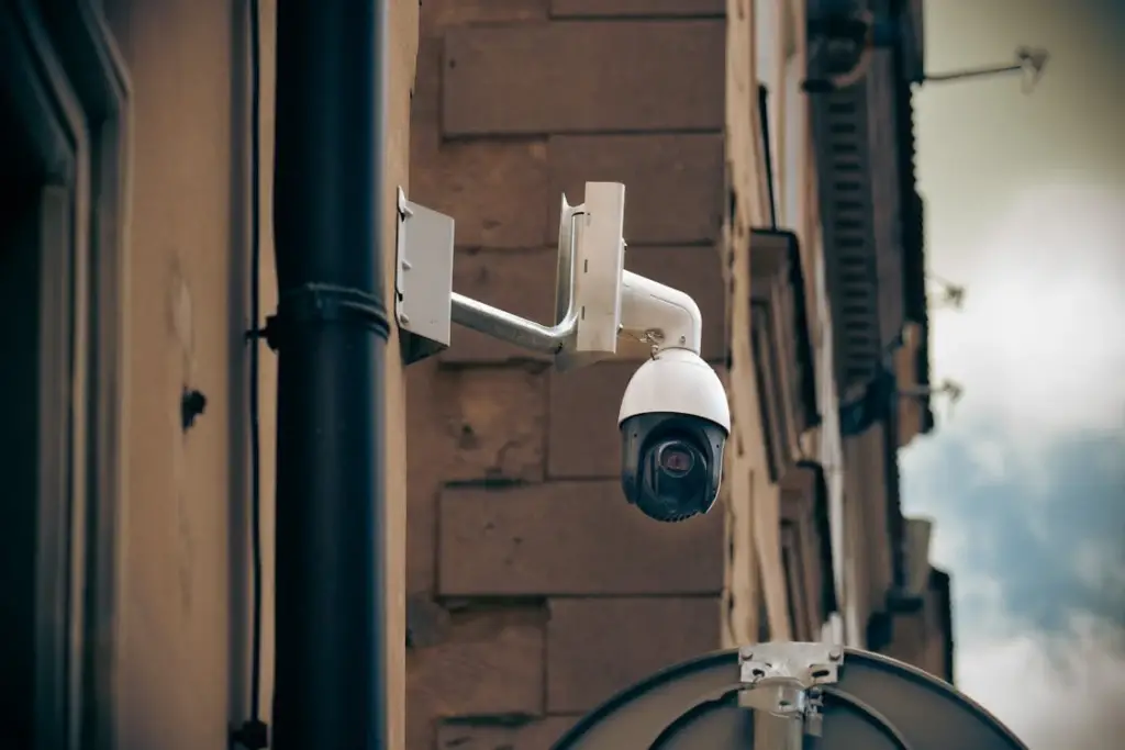 Airbnb Enhances Guest Privacy: Bans Indoor Security Cameras